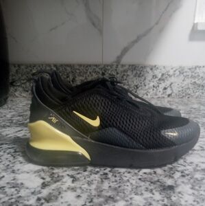 Kids Nike Air Max 270 Black and Yellow Sneakers Size 1.5Y
